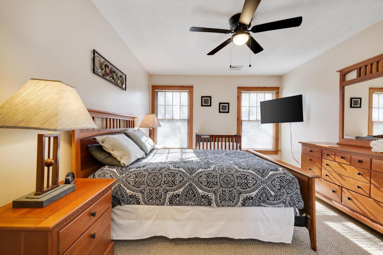 Pocono Mountain Home , Hot Tub- 1 Mile To Skiing! Таннерсвилл Экстерьер фото