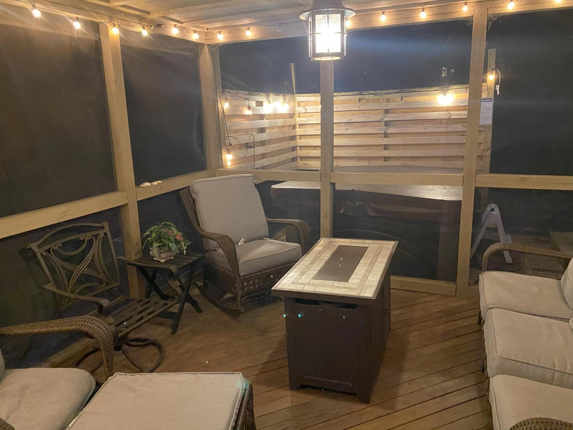 Pocono Mountain Home , Hot Tub- 1 Mile To Skiing! Таннерсвилл Экстерьер фото